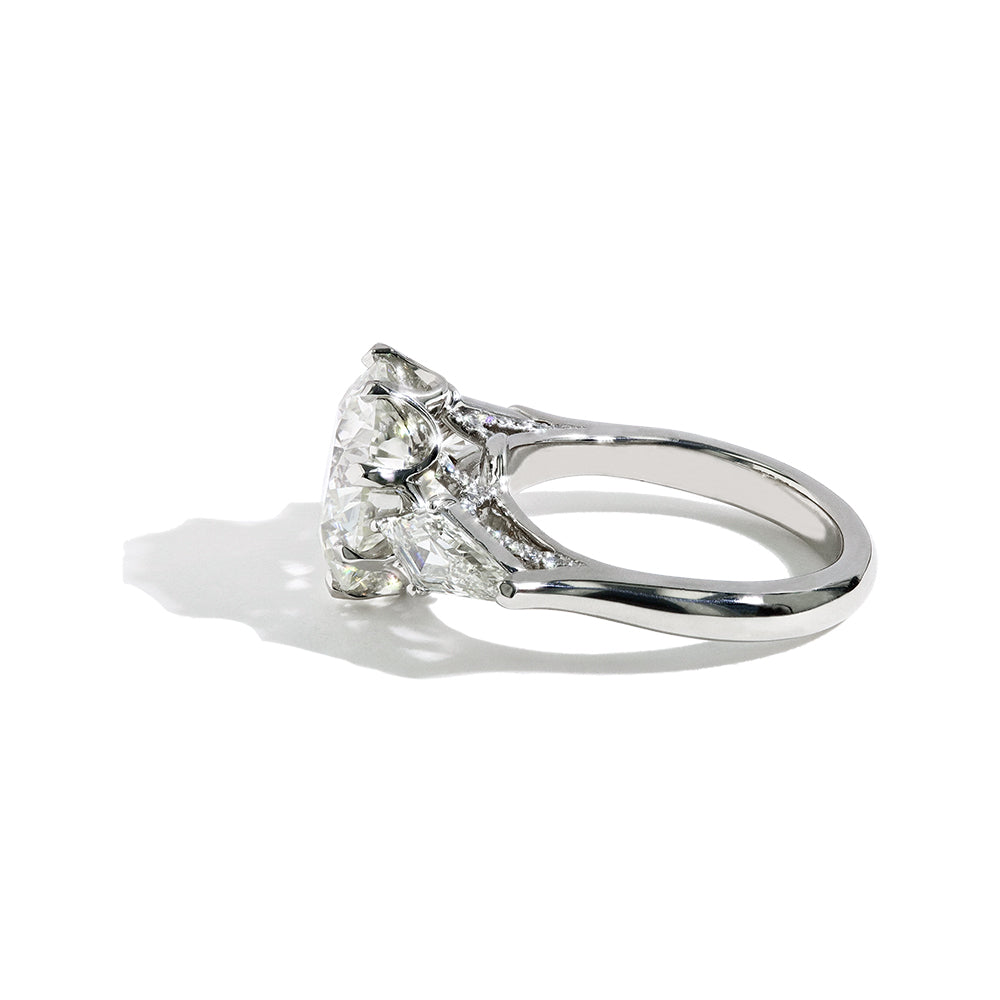 Robert Pelliccia 5 Carat Round Diamond Three Stone Engagement Ring Setting