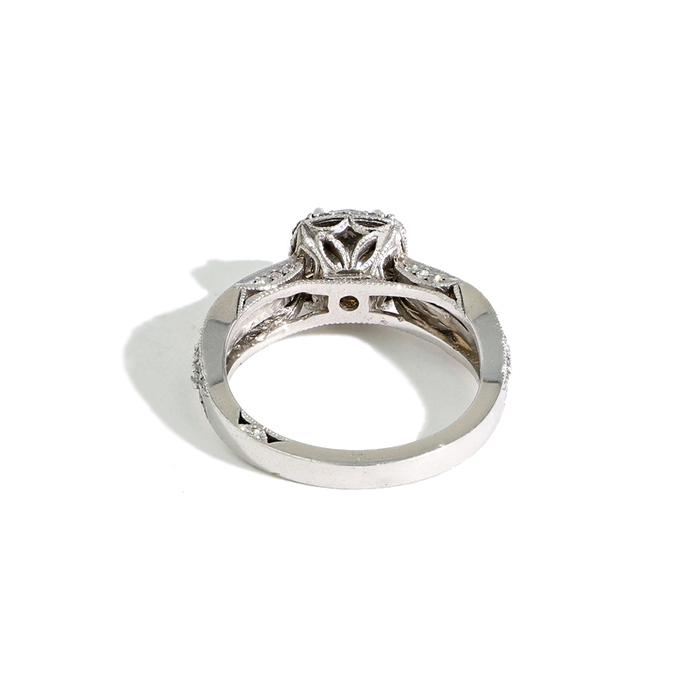 Tacori Dantela Round Cushion Halo Pavé Engagement Ring Setting