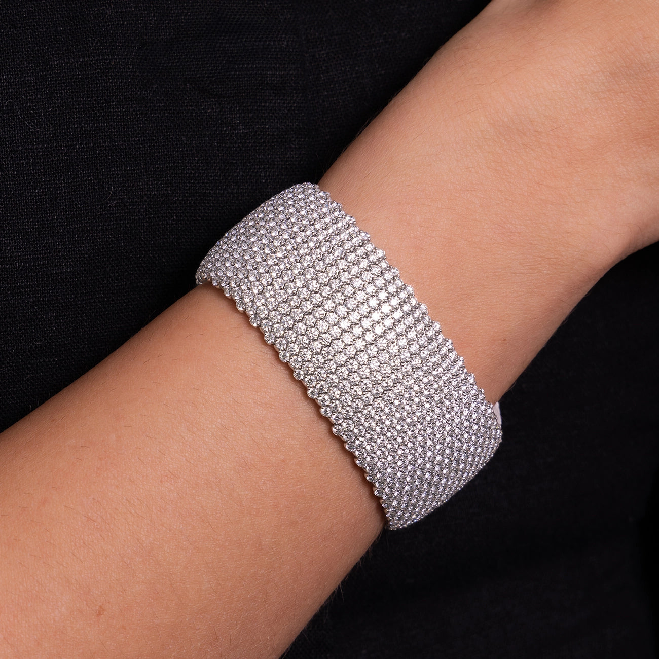 18K White Gold Diamond Stretch Bracelet