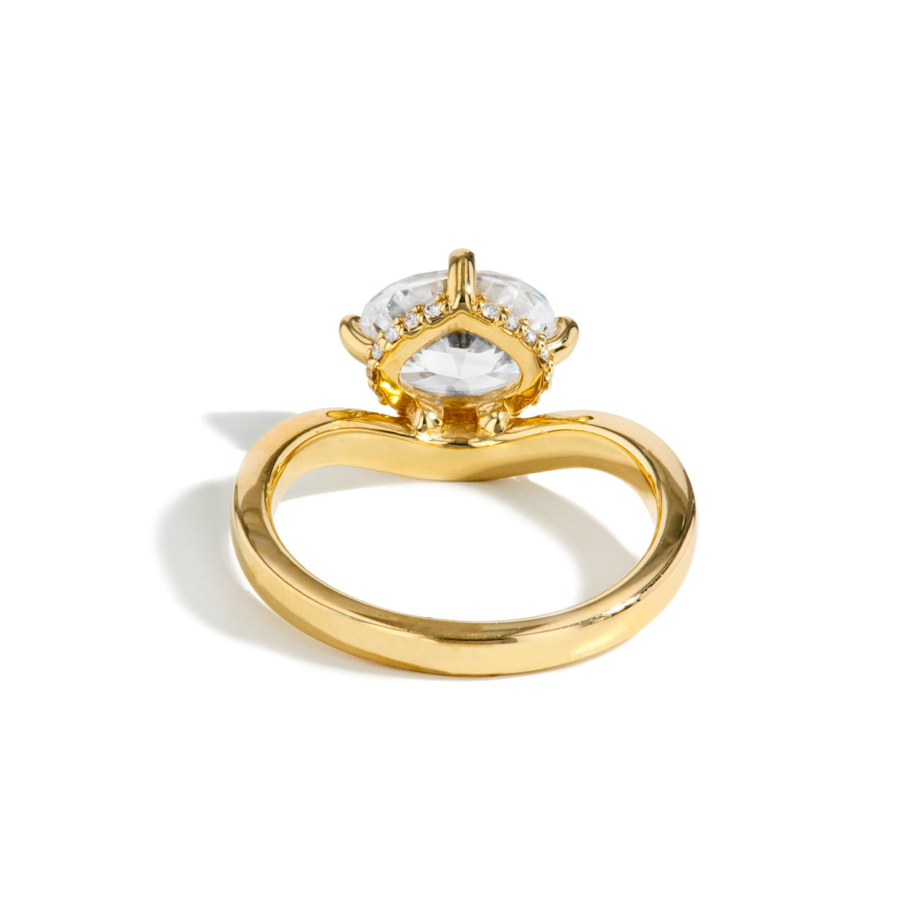 Oval Floating Diamond Curved Engagement Ring Setting