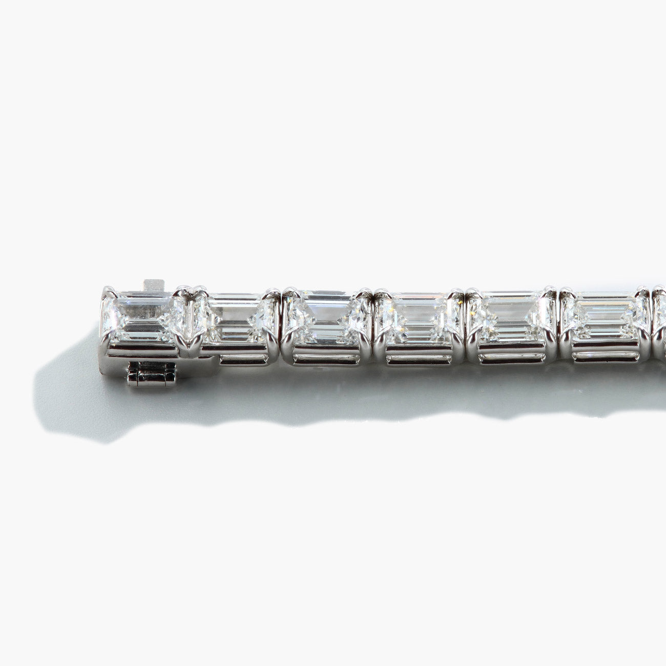 15 Carat Emerald-Cut Diamond Tennis Bracelet in Platinum