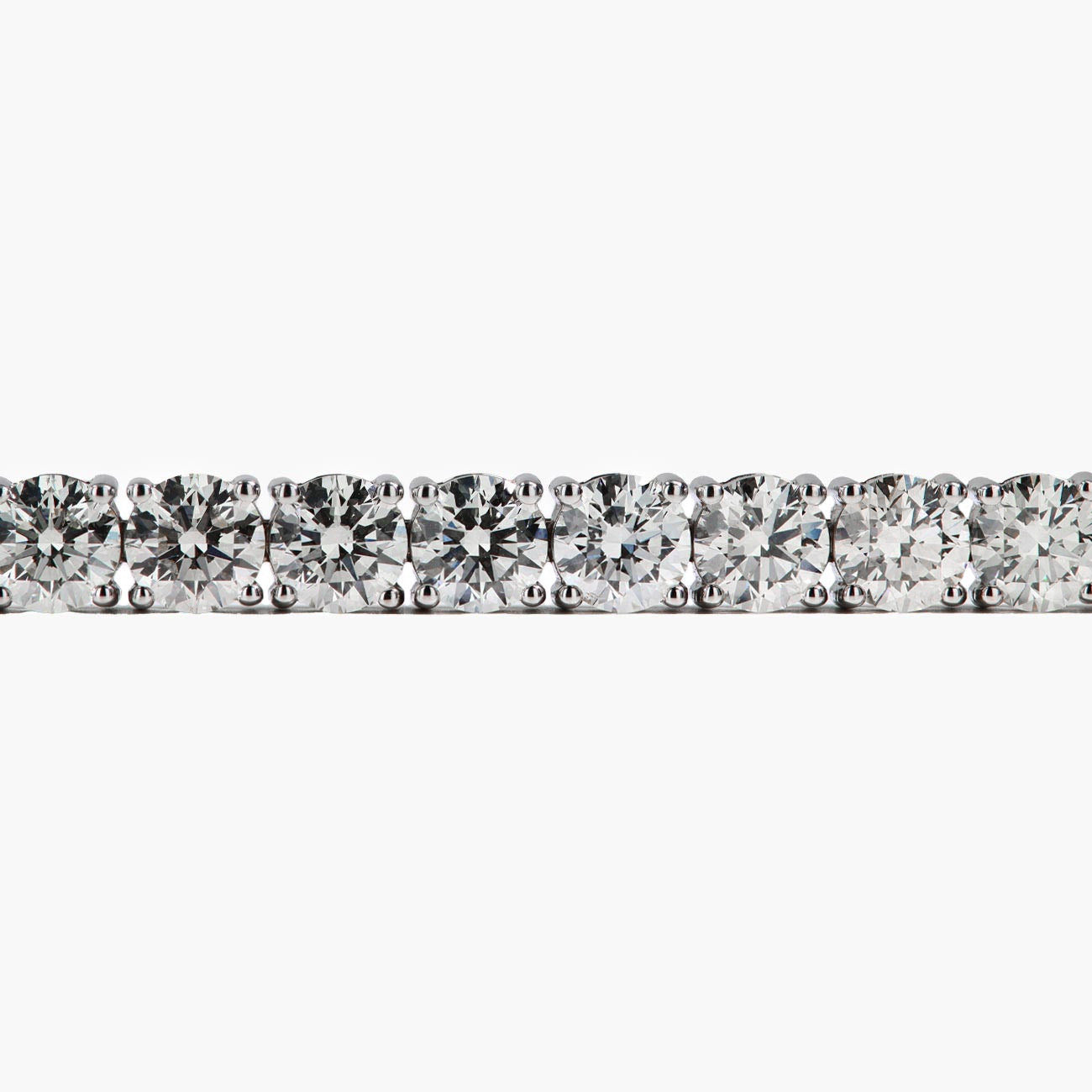 26 Carat Diamond Tennis Bracelet in Platinum