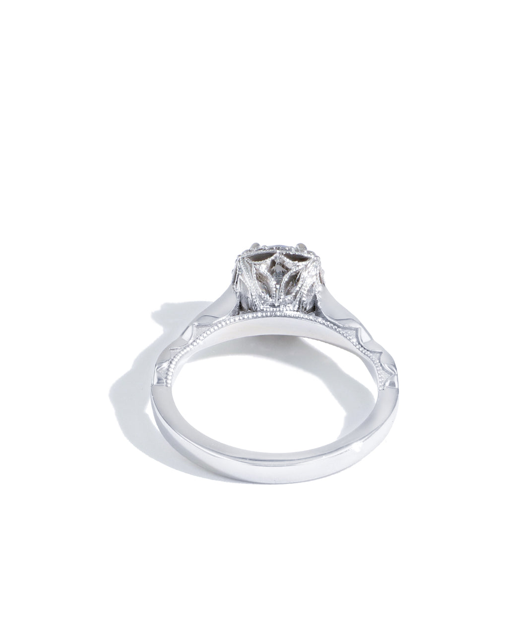 Tacori Dantela Round Cushion Halo Pavé Diamond Engagement Ring Setting