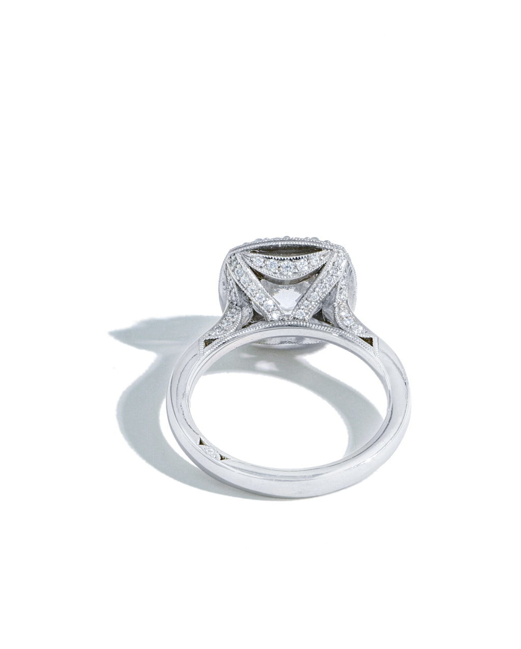 Tacori RoyalT Round Diamond Cushion Bloom with High Polish Band