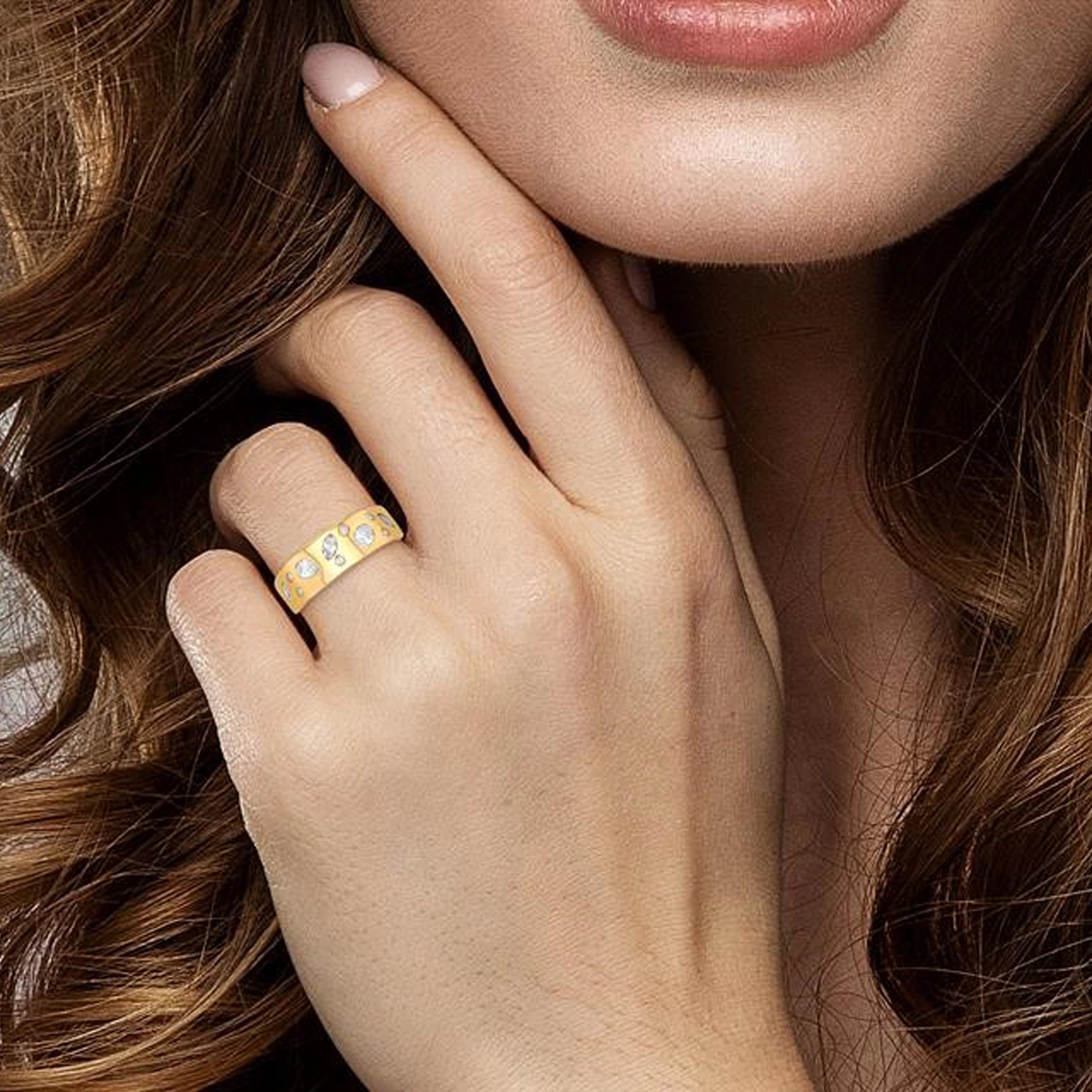 Mixed Shape Diamond Scattered Band