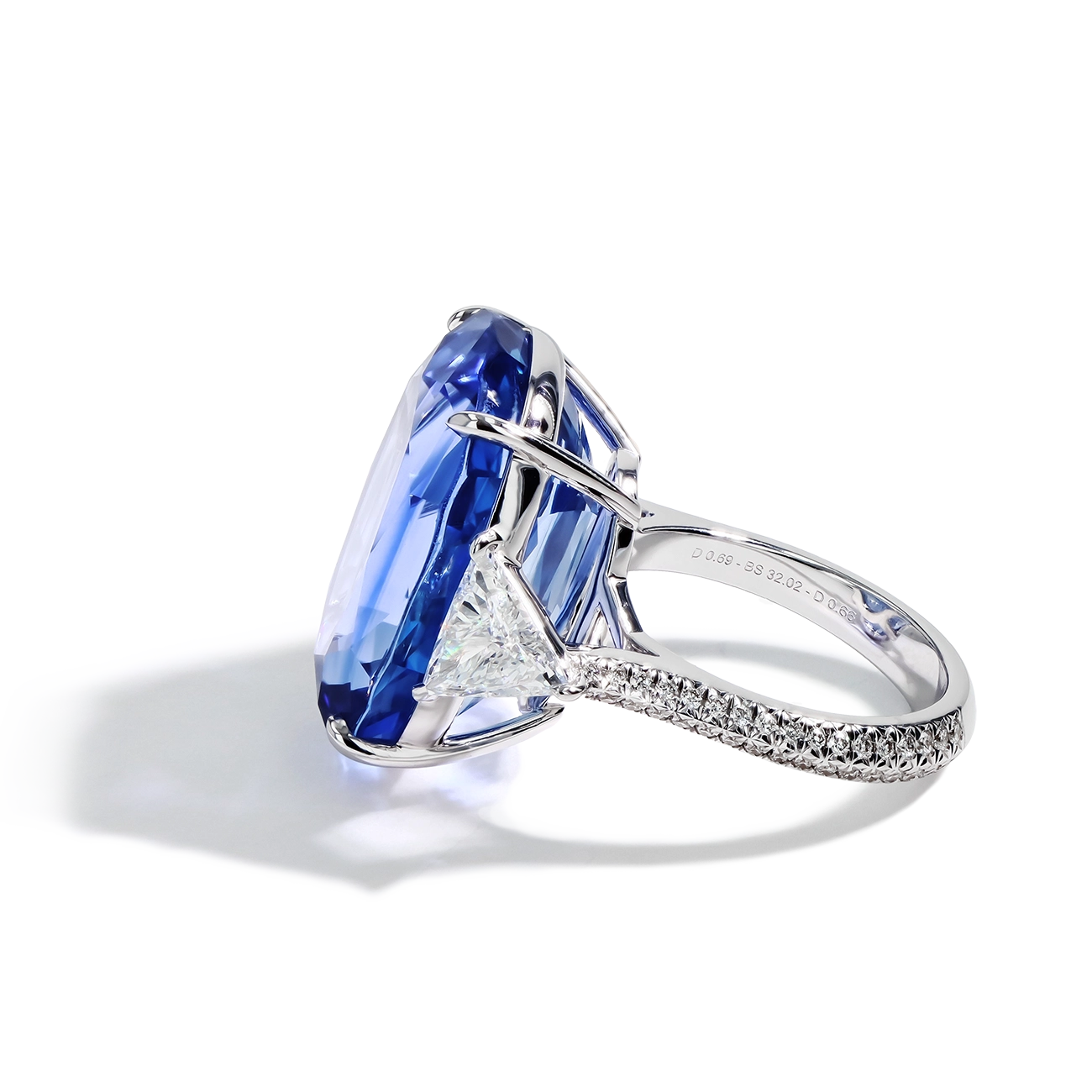 32 Carat Ceylon Blue Sapphire Ring