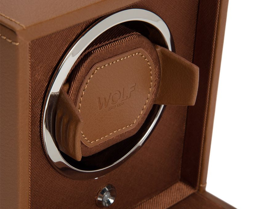 Wolf Cub Single Winder With Cover in Cognac Leather