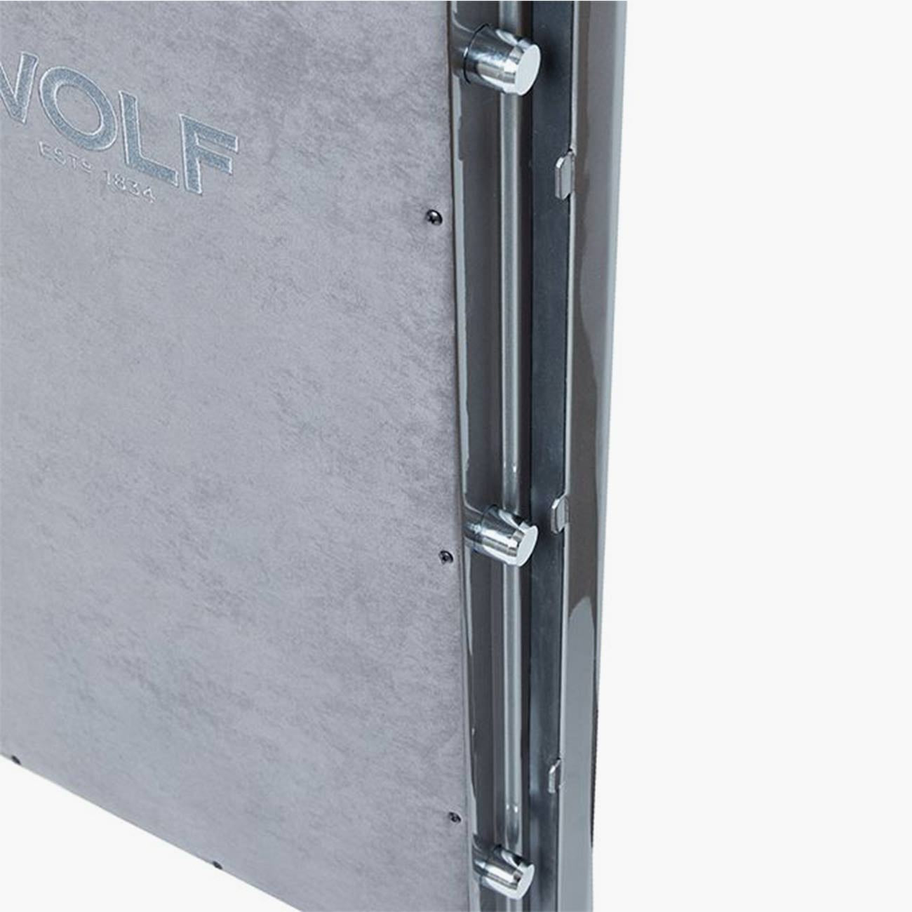 WOLF Atlas 16-Piece Winder Safe in Titanium