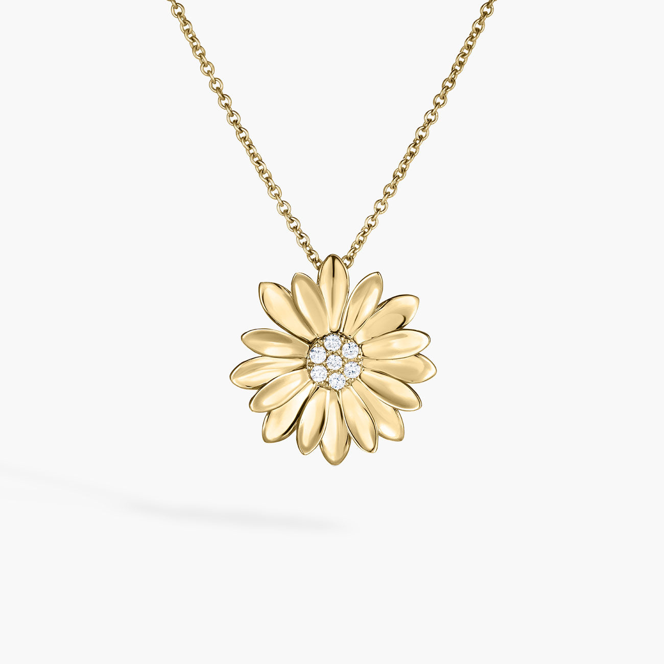 Roberto Coin Margherita Diamond Pendant Necklace