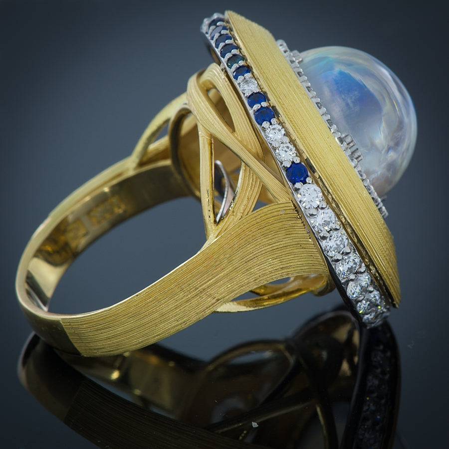 Robert Pelliccia Yellow Gold Oasis Moonstone Ring