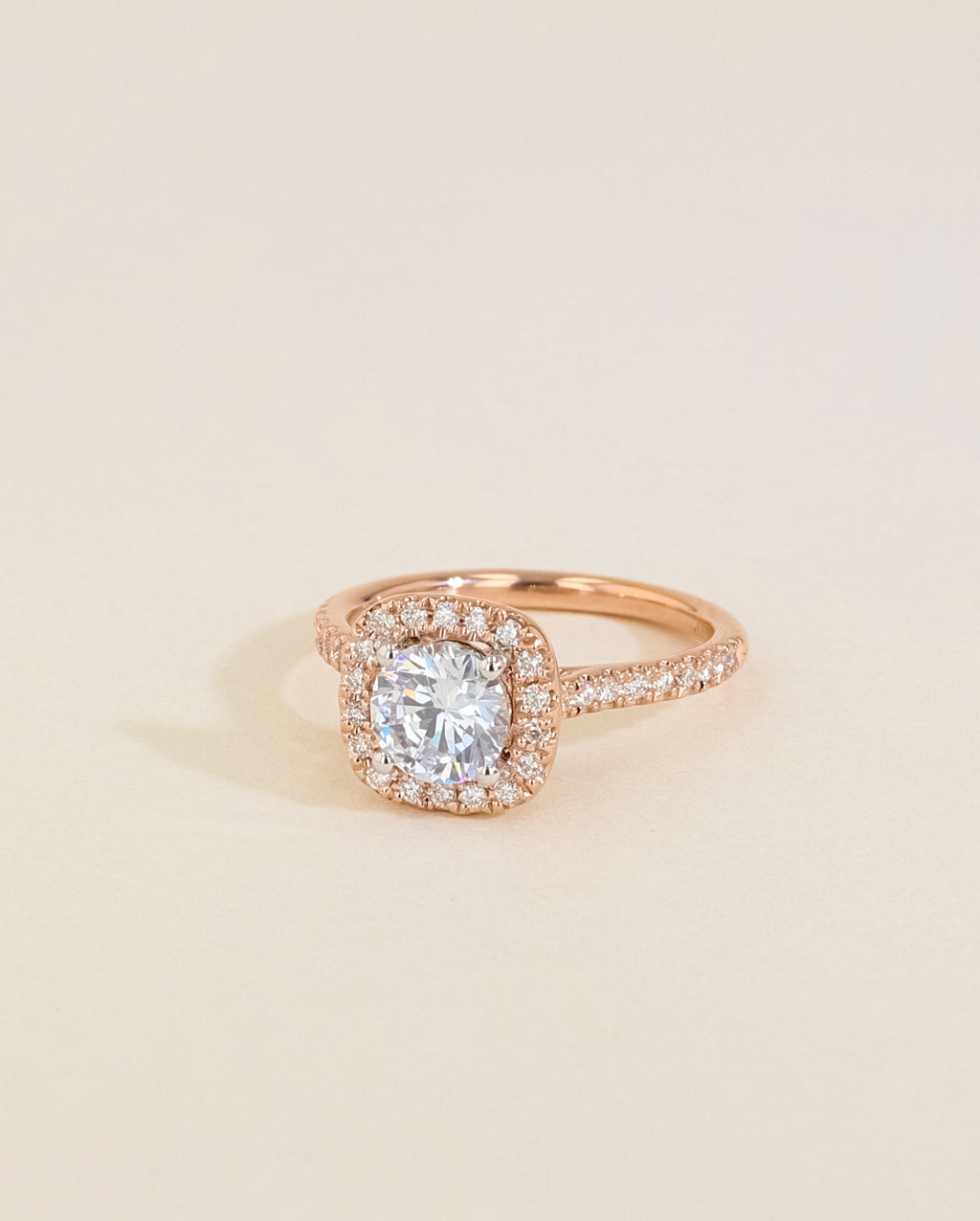 The Cushion Halo Pavé