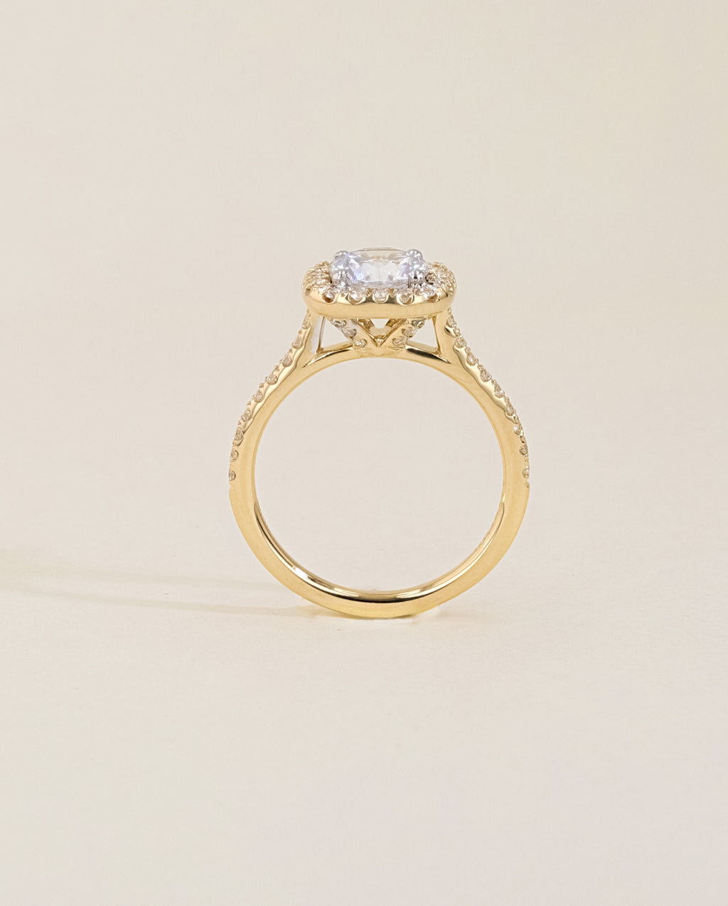 The Cushion Halo Pavé