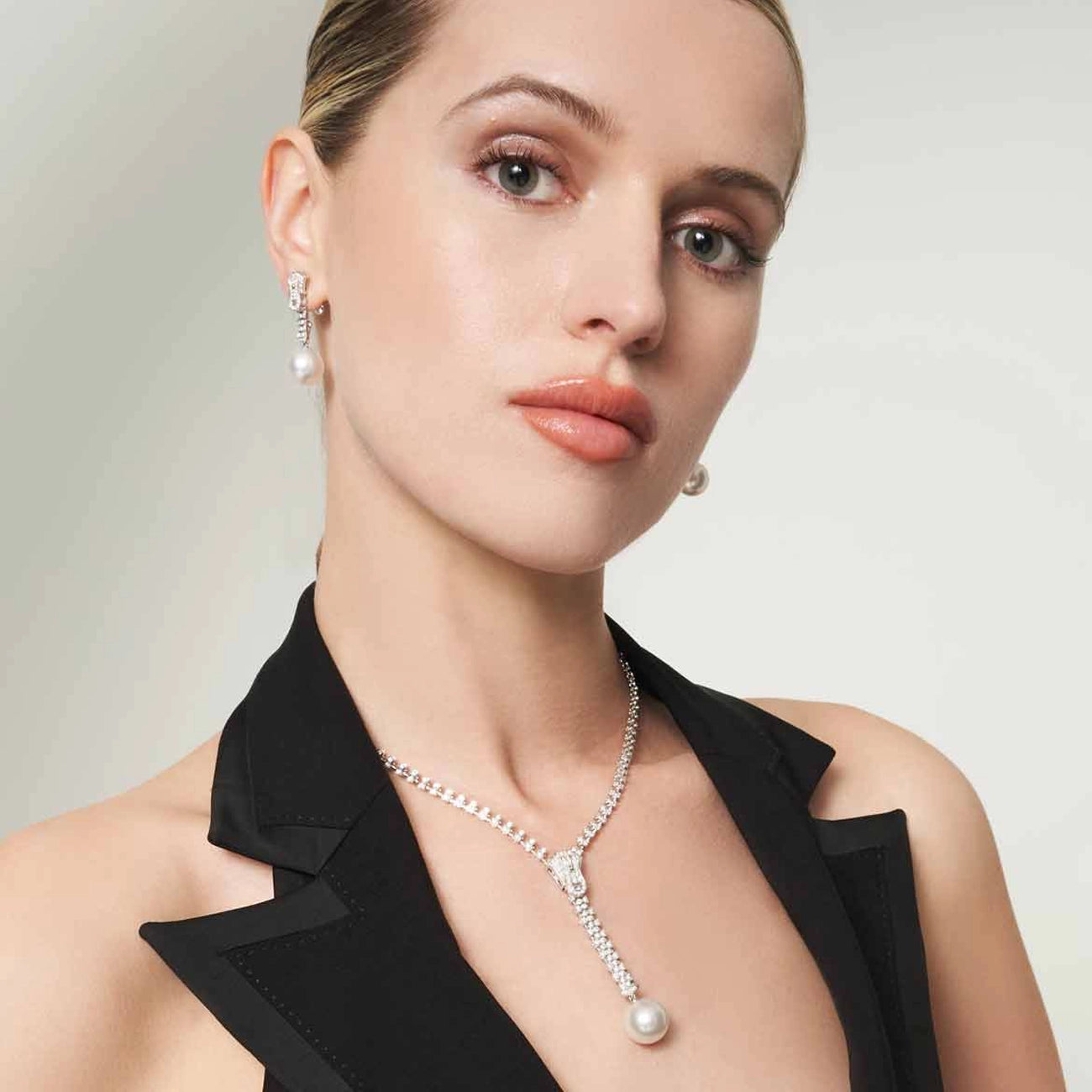 Yoko London Zyyp 14mm South Sea Pearl and Diamond Zip Necklace