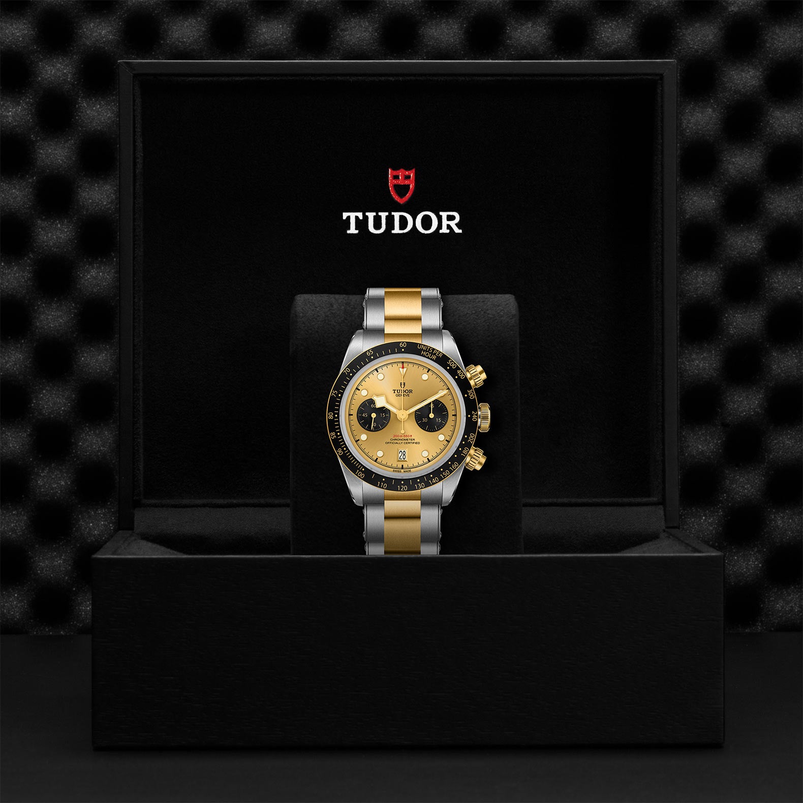 TUDOR Black Bay Chrono S&G with 41mm Steel Case and Steel And Yellow Gold Bracelet