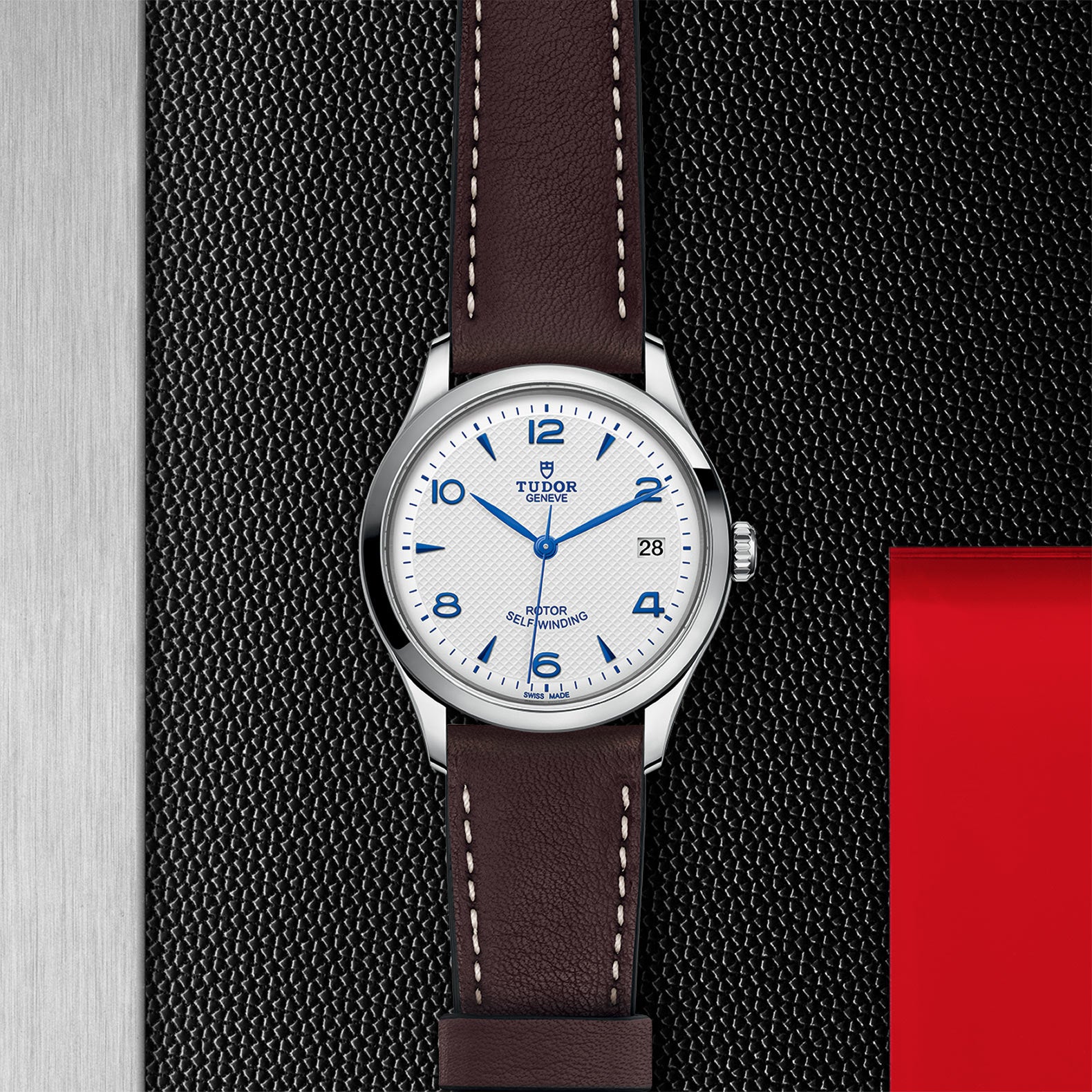 TUDOR 1926 with 36mm Steel Case and Opaline And Blue Dial