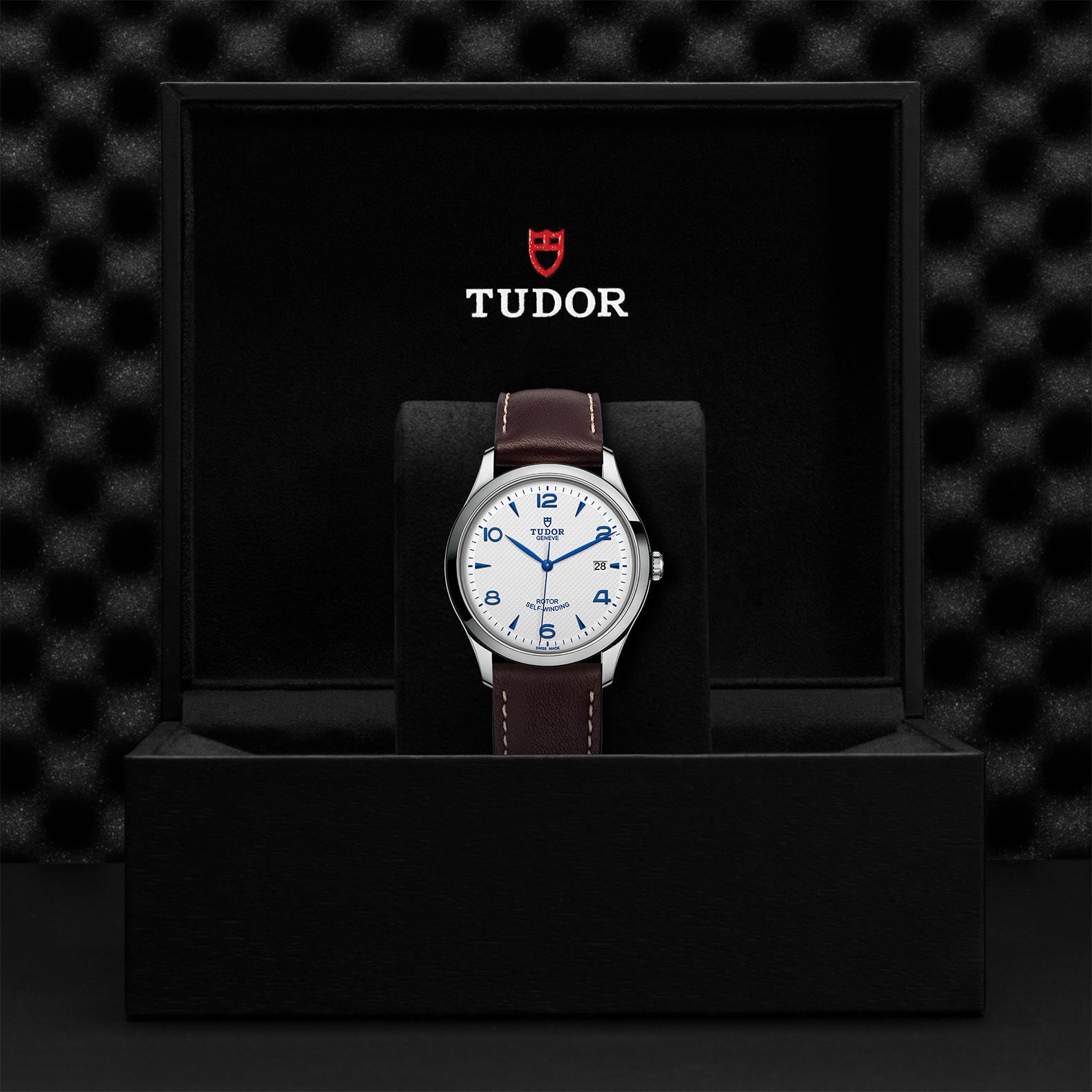 TUDOR 1926 with 41mm Steel Case and Opaline And Blue Dial