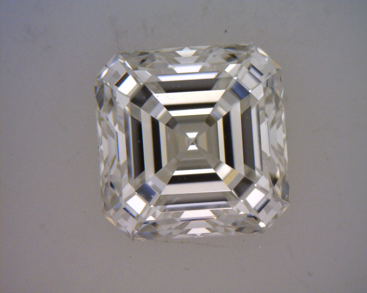 Diamond Asscher 1.01ct VVS1