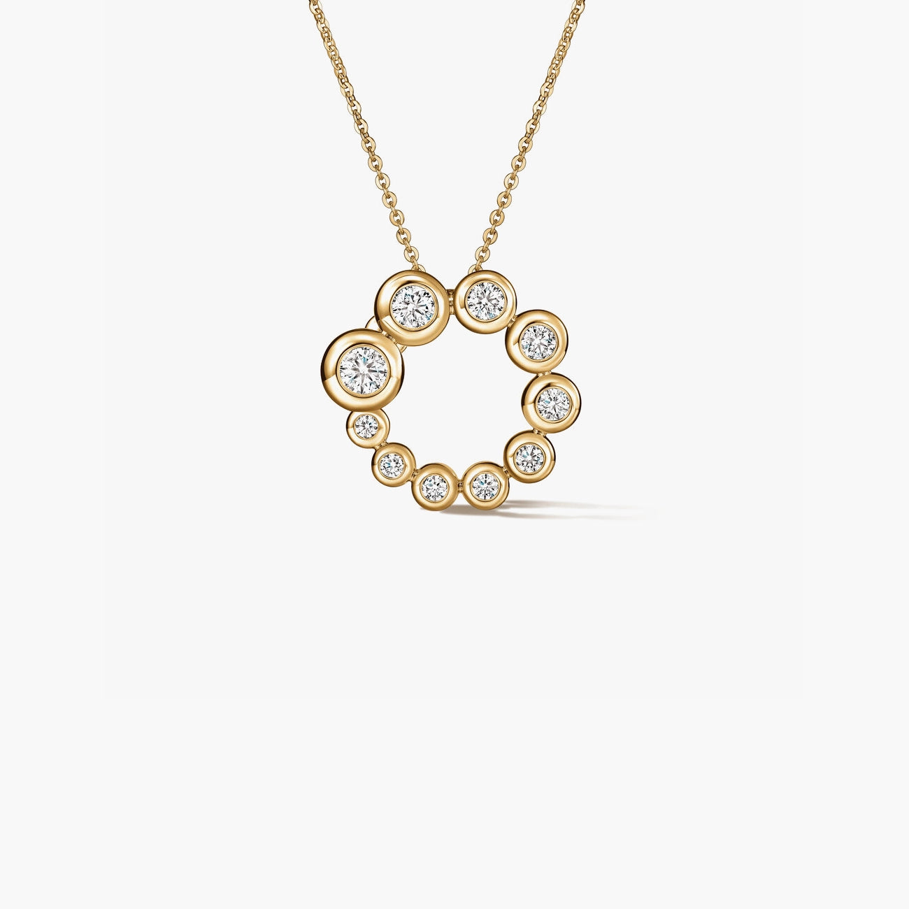Hearts on Fire DREAM Circle Pendant Necklace