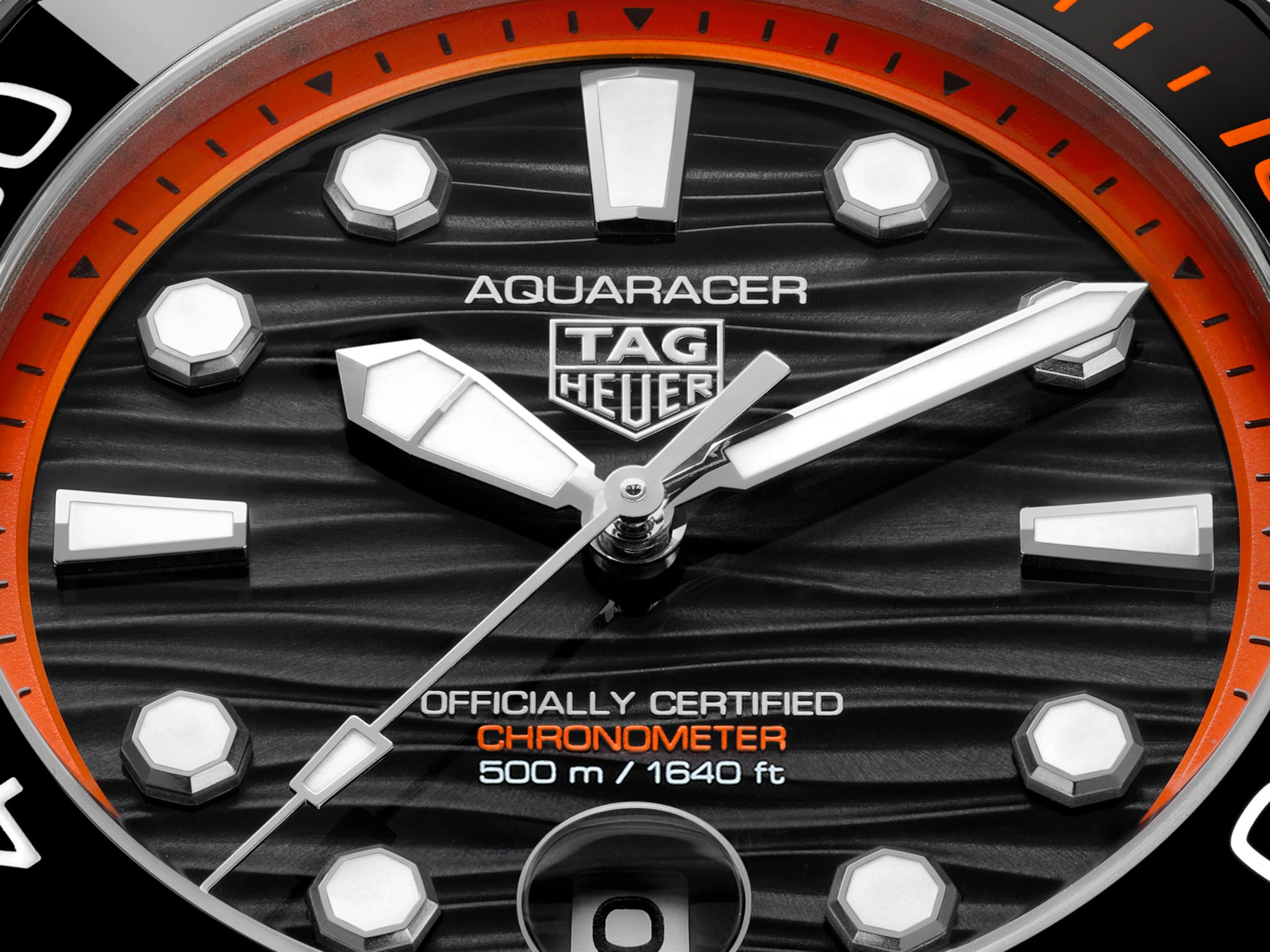 TAG Heuer Aquaracer Professional 500 Date in Orange