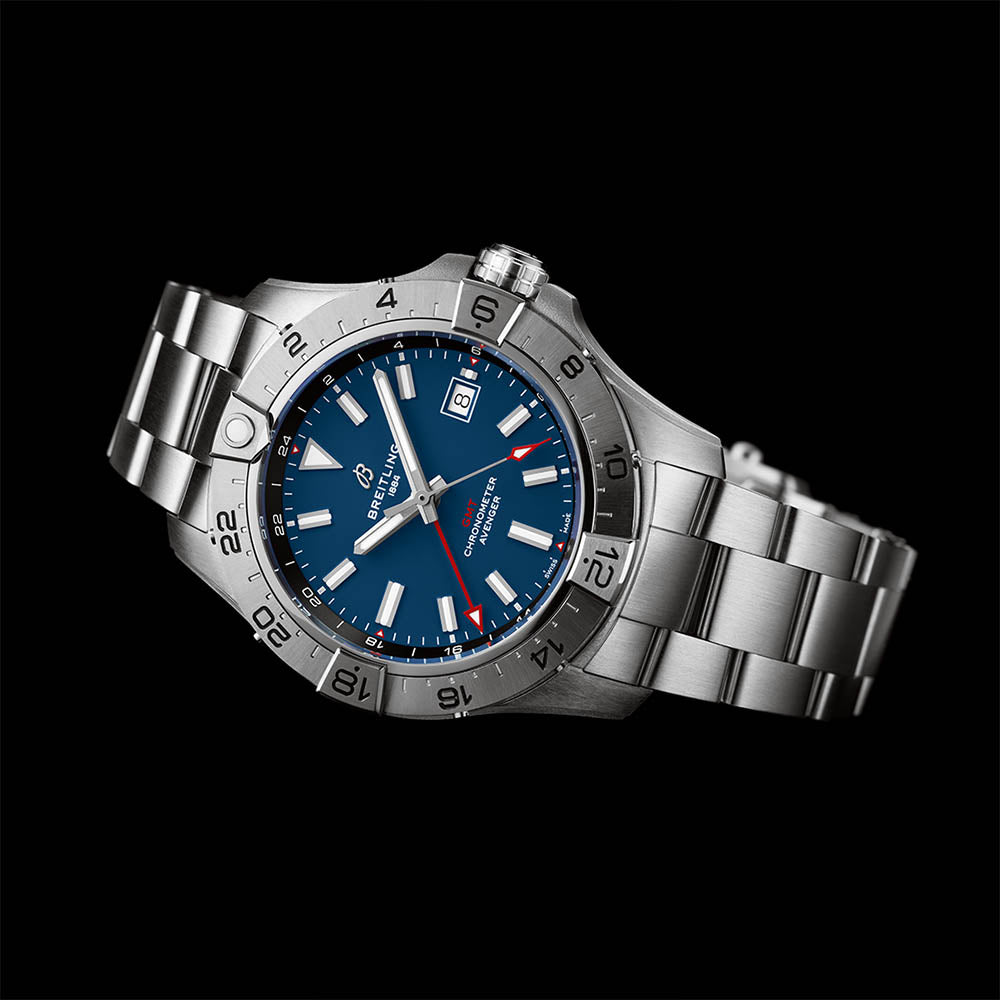 Breitling Avenger Automatic GMT 44 - Blue Dial