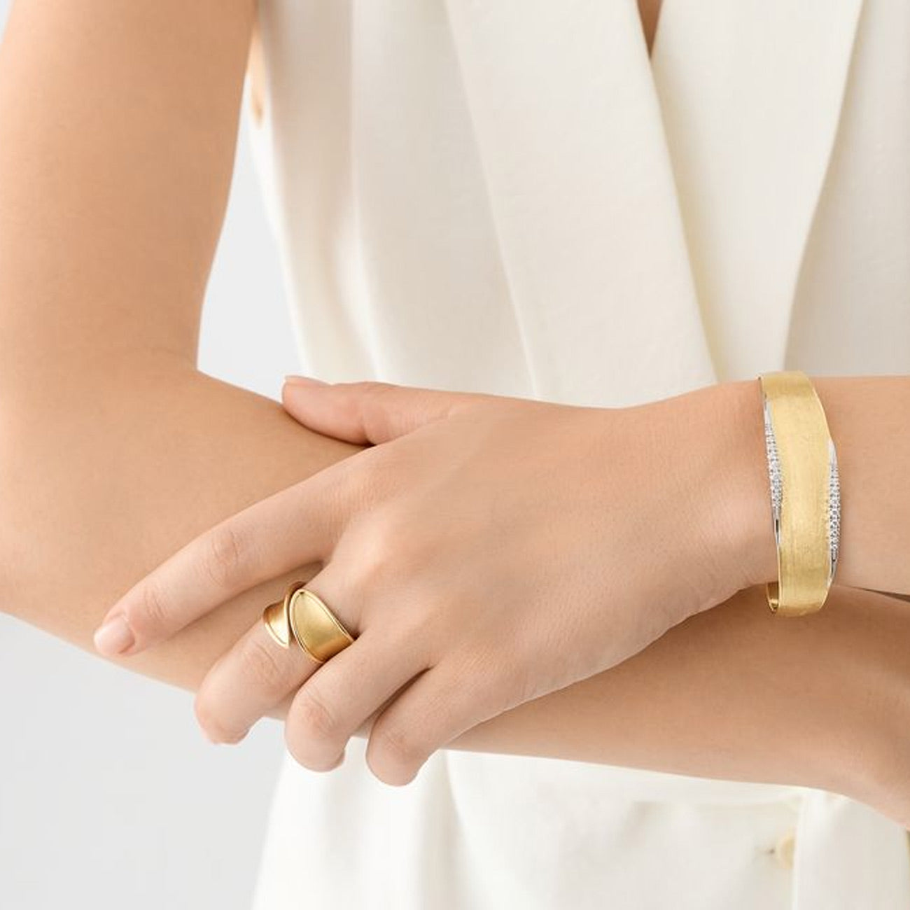 Marco Bicego Lunaria Twist Gold Ring