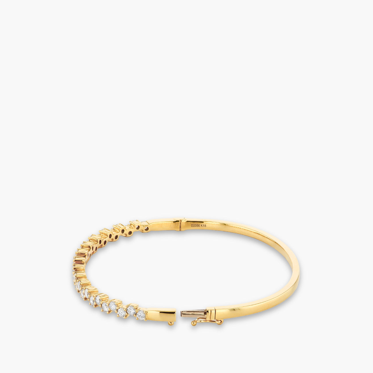 2.09 Carat Alternating Diamond Hinged Bangle