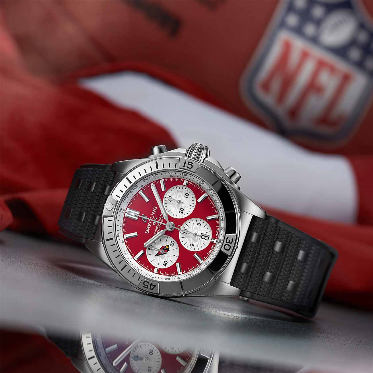 Breitling Chronomat B01 NFL Arizona Cardinals Edition - 42mm
