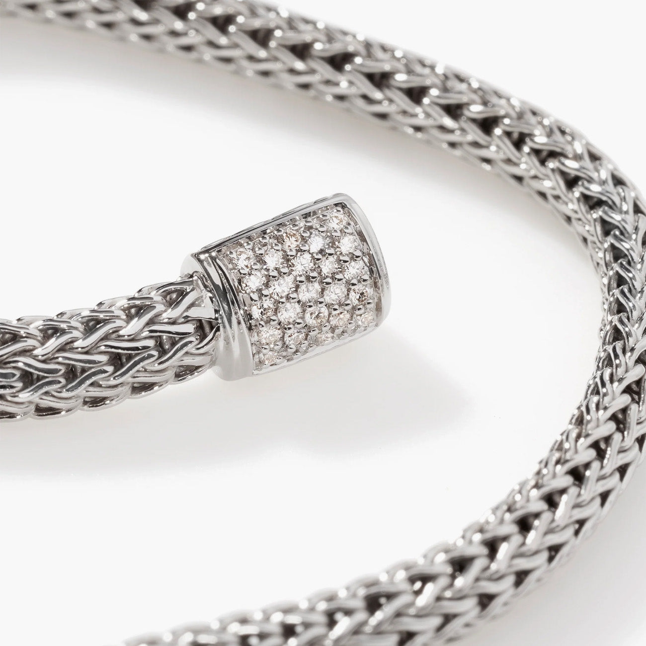 John Hardy Classic Chain 5mm Silver Bracelet with Pave Diamond Clasp .19ctw