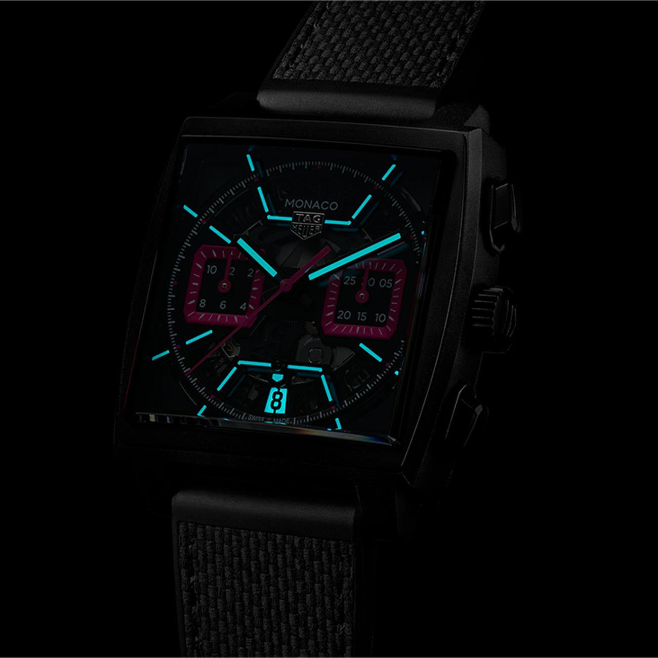 TAG Heuer Monaco Chronograph Heuer 02 Black and Pink Dial Rubber Strap - 39mm