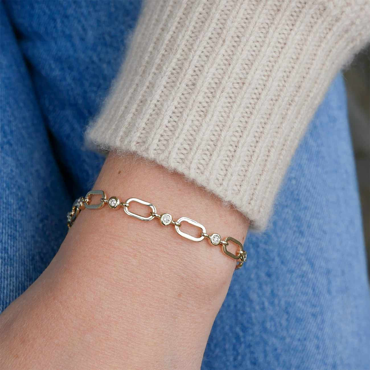 EF Collection Diamond Pillow Jumbo Link Chain Bracelet in Yellow Gold