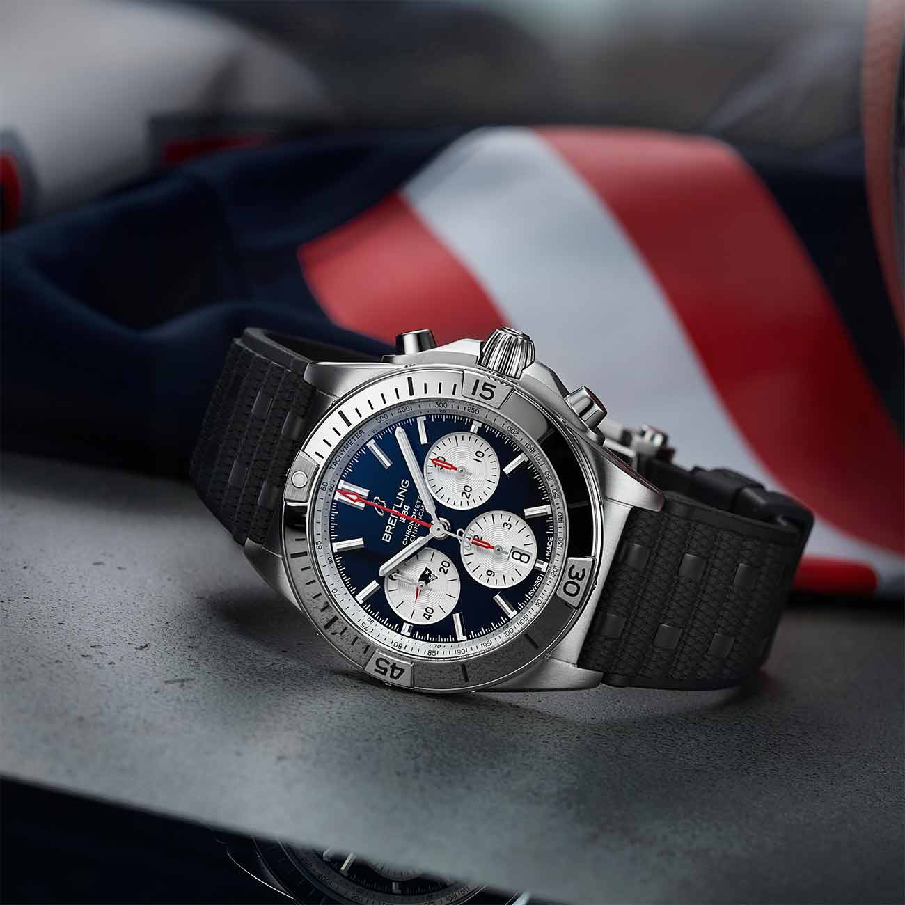 Breitling Chronomat B01 NFL New England Patriots Edition - 42mm