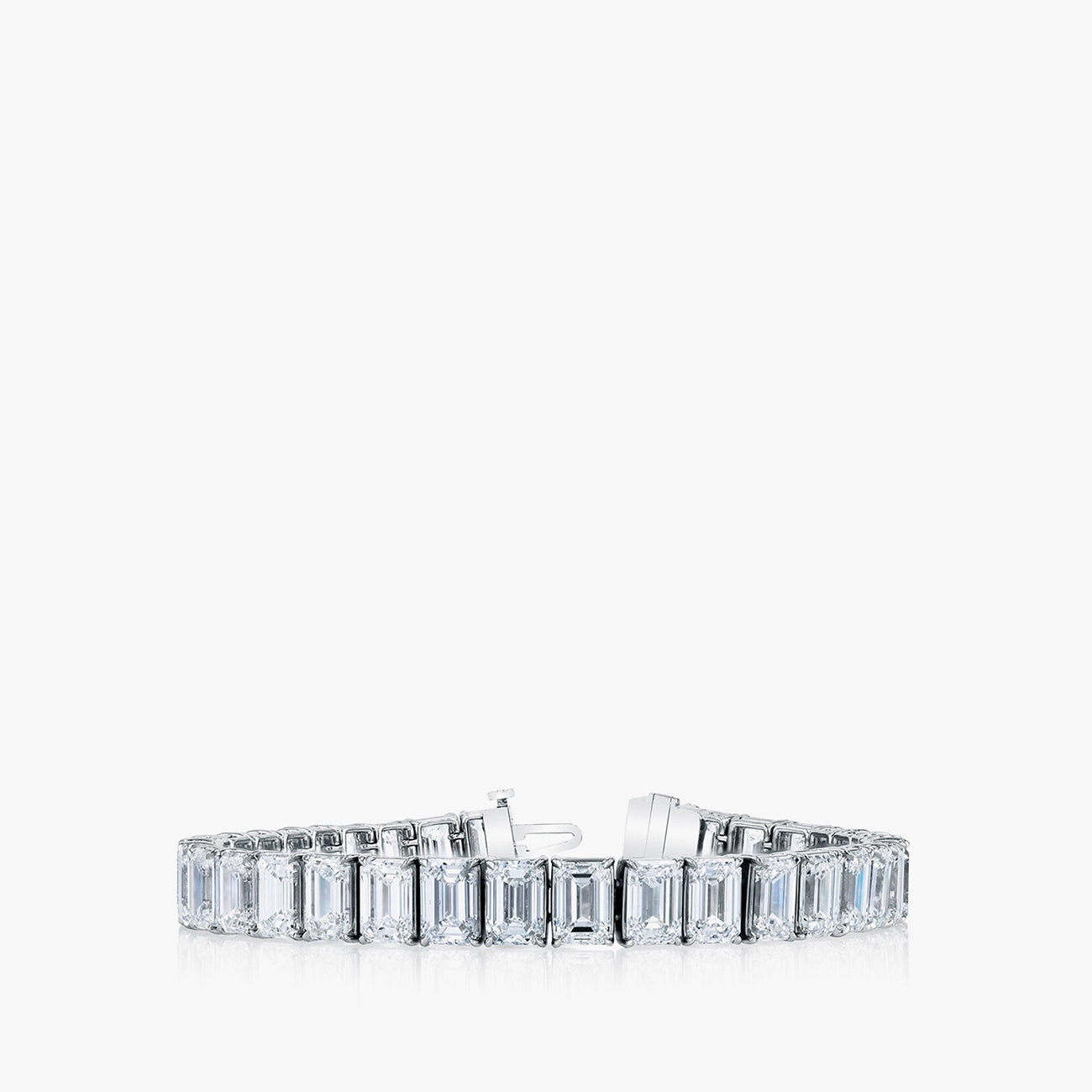 North-south emerald diamond tennis bracelet in platinum with 7.9ct diamonds, top view