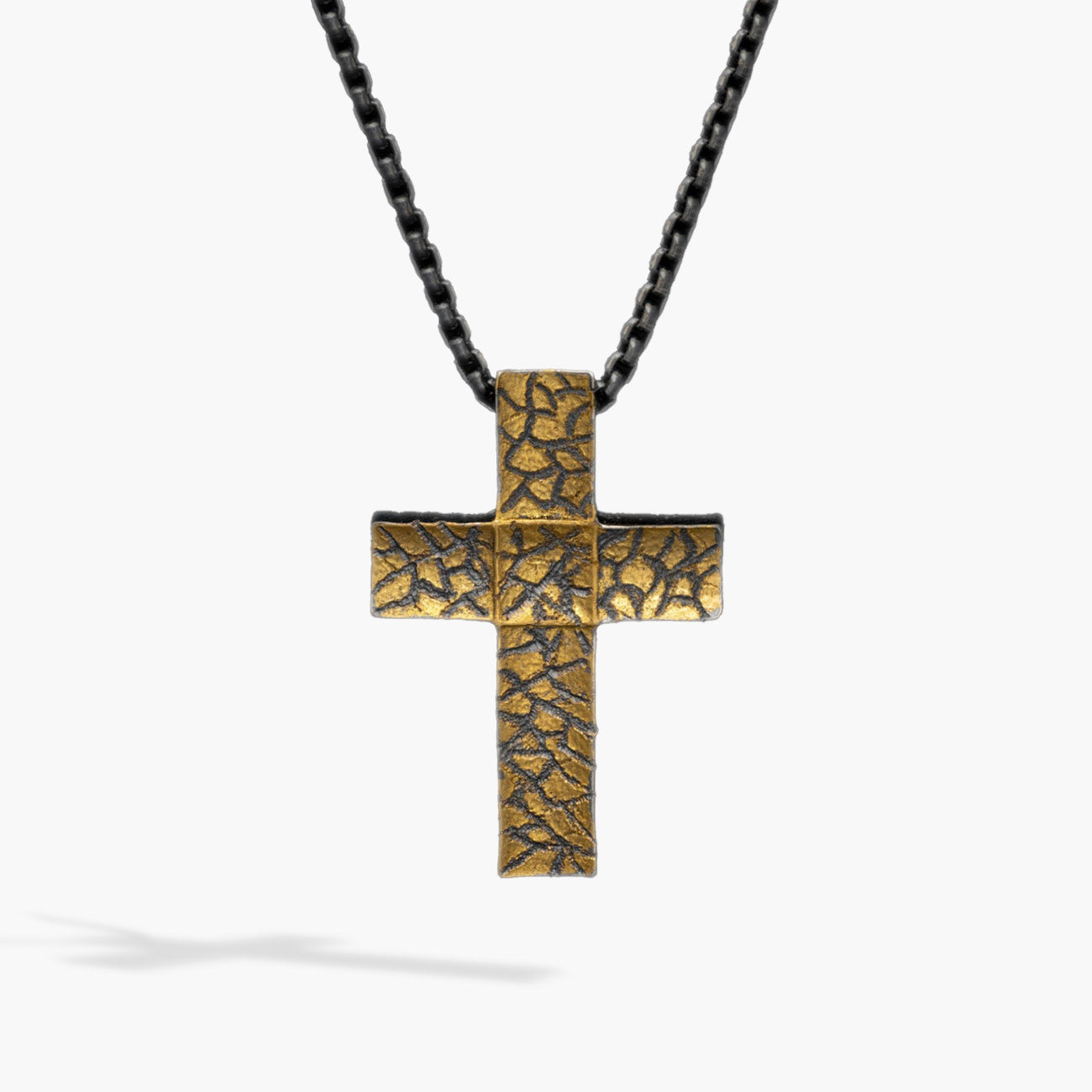 William Henry Guide Cross Pendant 22