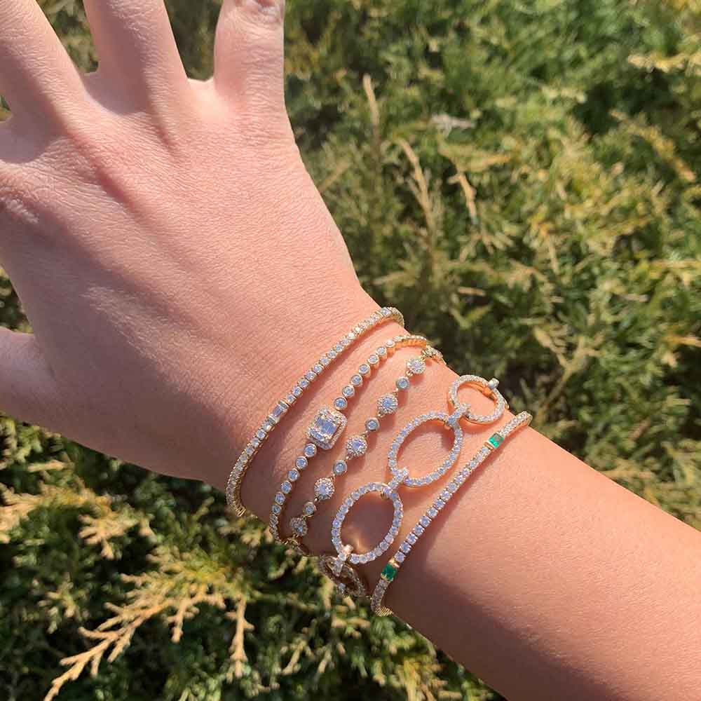 Diamond Oval Link Gold Bracelet