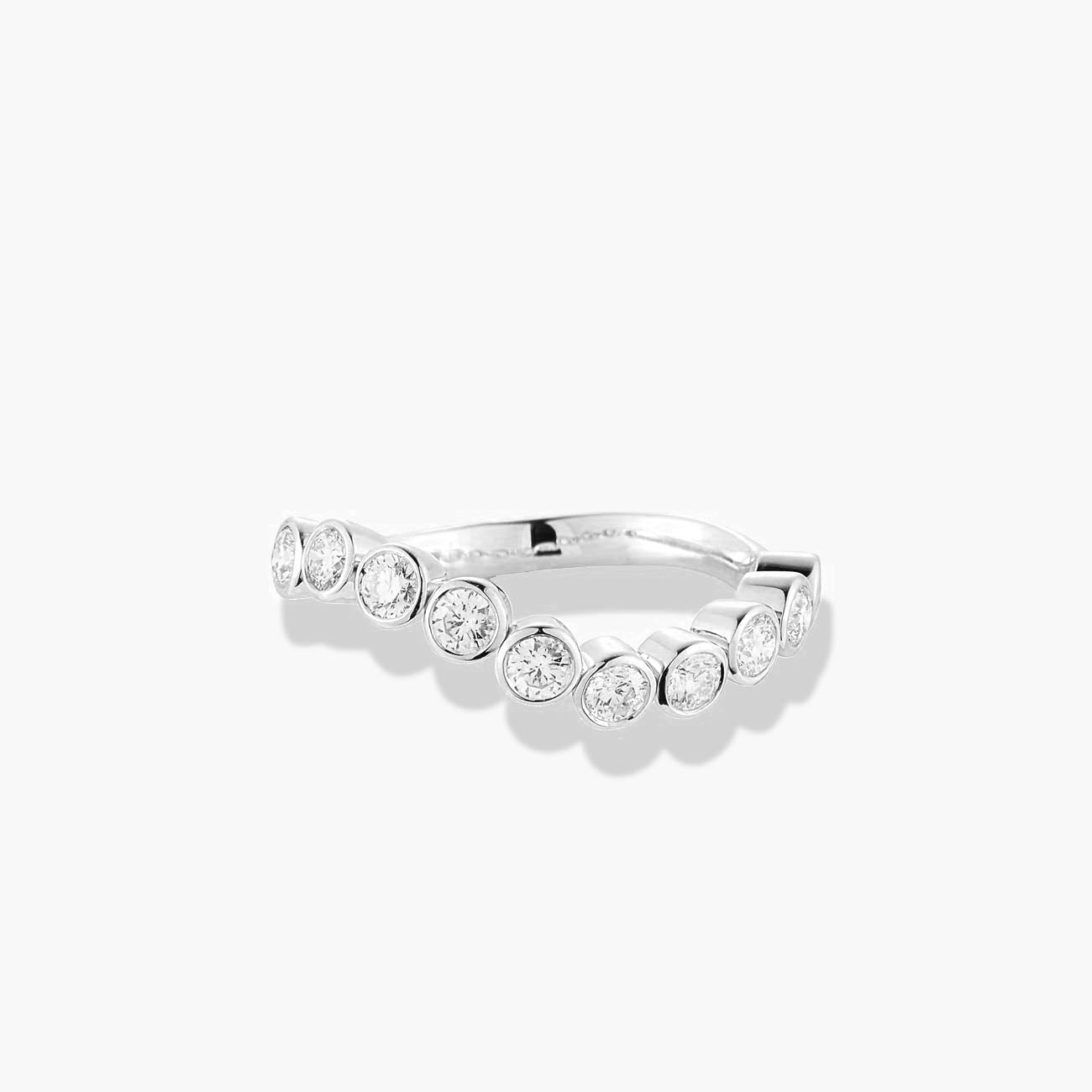 ONDYN Capri Wavy Diamond Bezel Ring