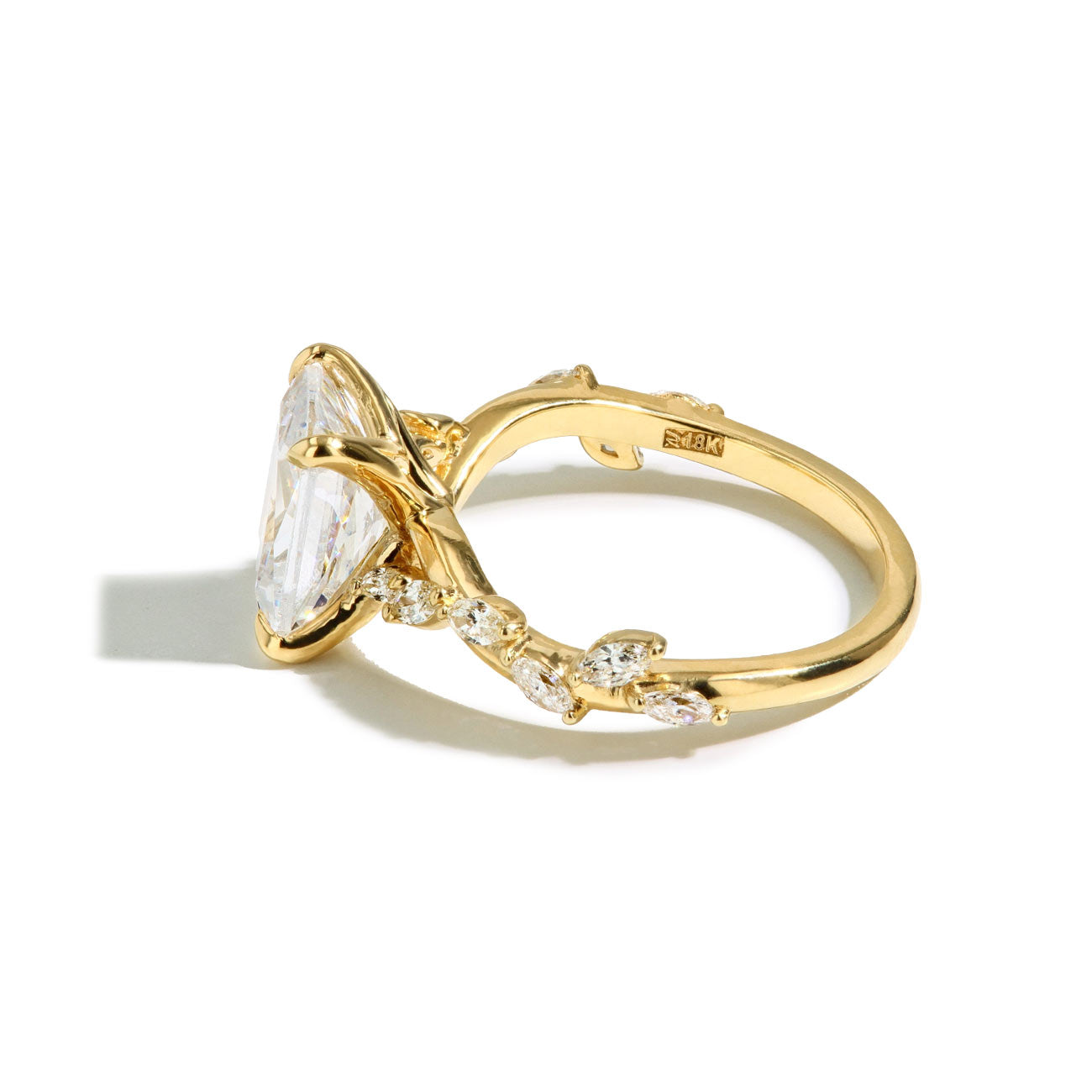 Robert Pelliccia Marquise Blooming Vine Setting