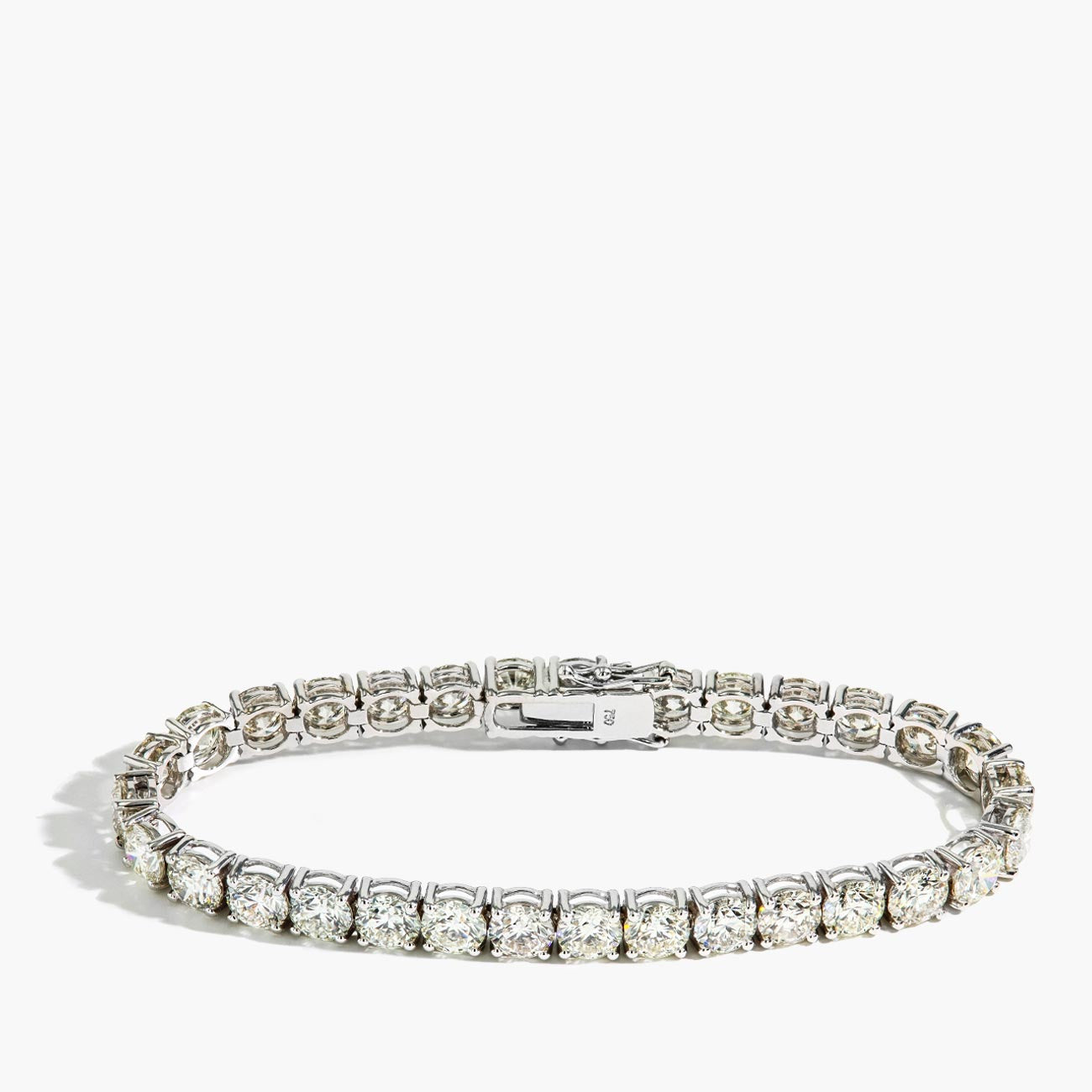 21 Carat Diamond Tennis Bracelet in 18K White Gold