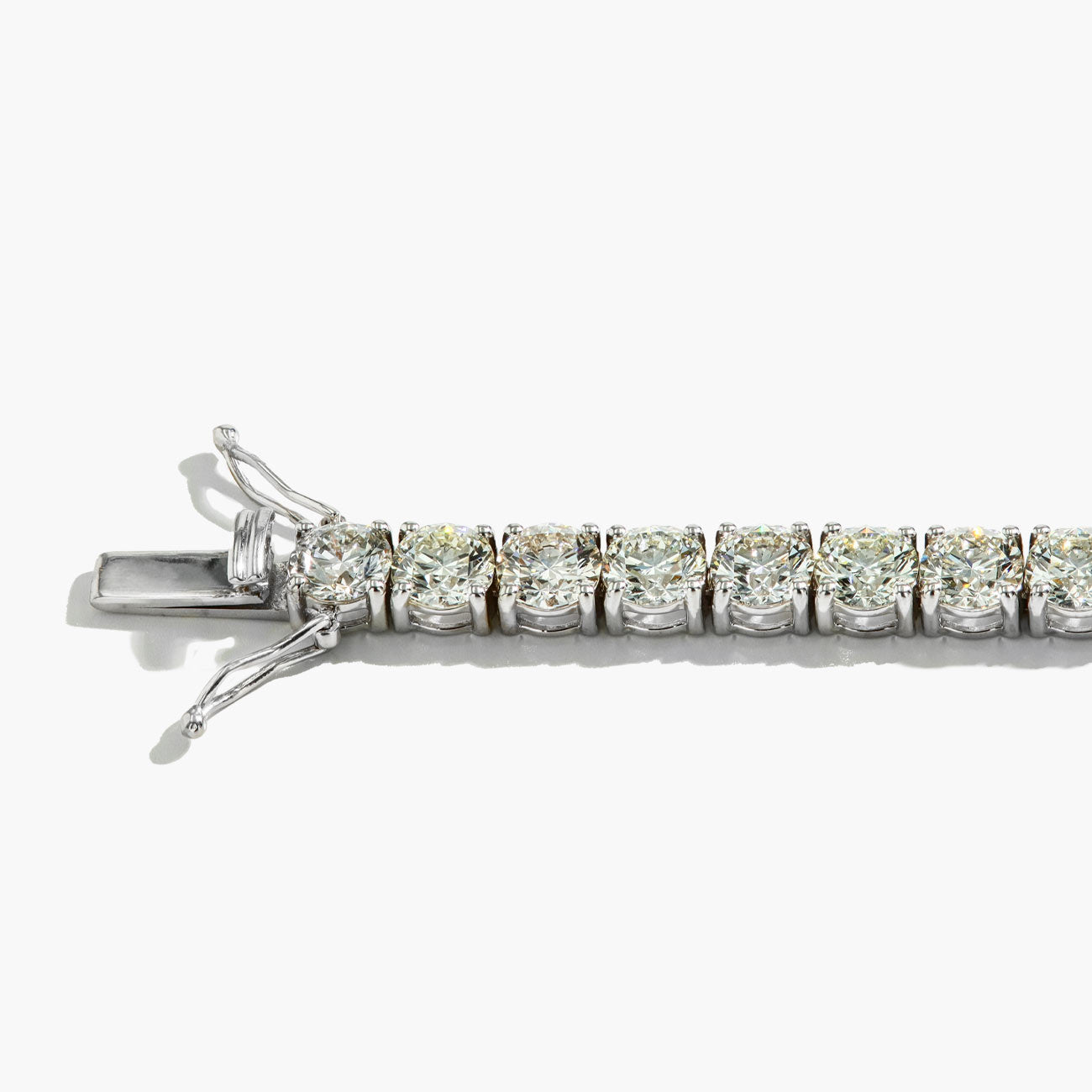 21 Carat Diamond Tennis Bracelet in 18K White Gold
