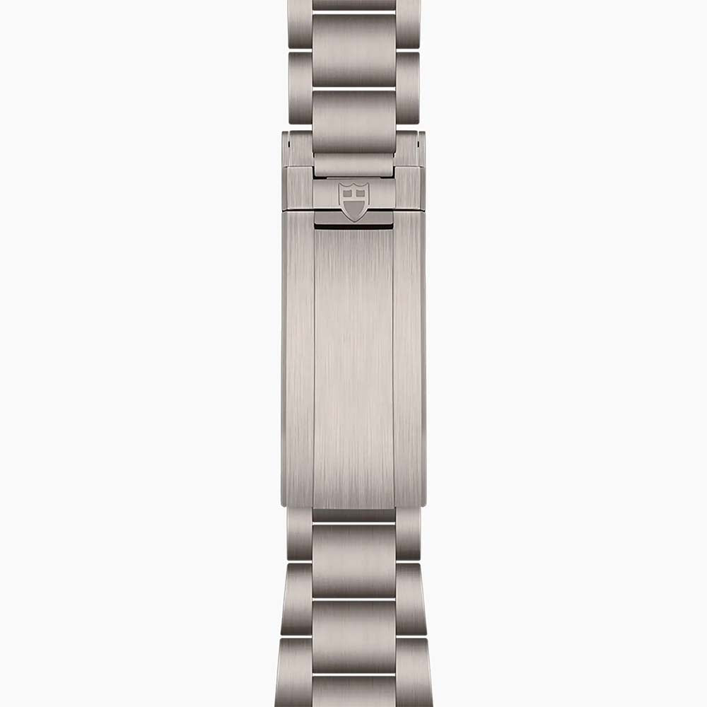 TUDOR Pelagos 39 with Unidirectional Rotating Bezel and Titanium Bracelet