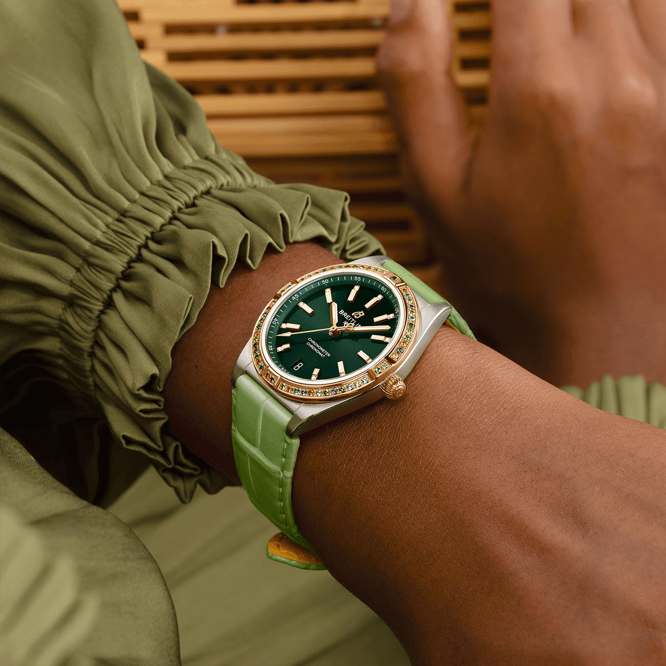 Chronomat South Sea Automatic 36 on Bracelet - Green