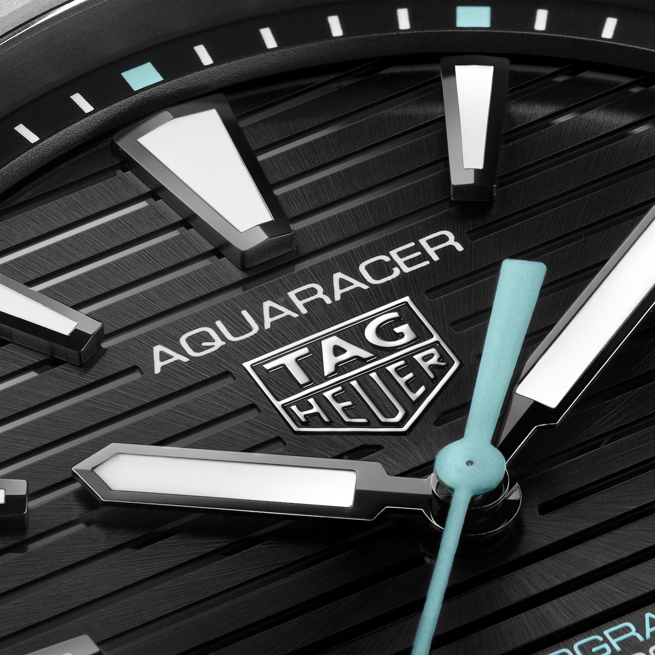 TAG Heuer Aquaracer Solargraph 200 - 40mm
