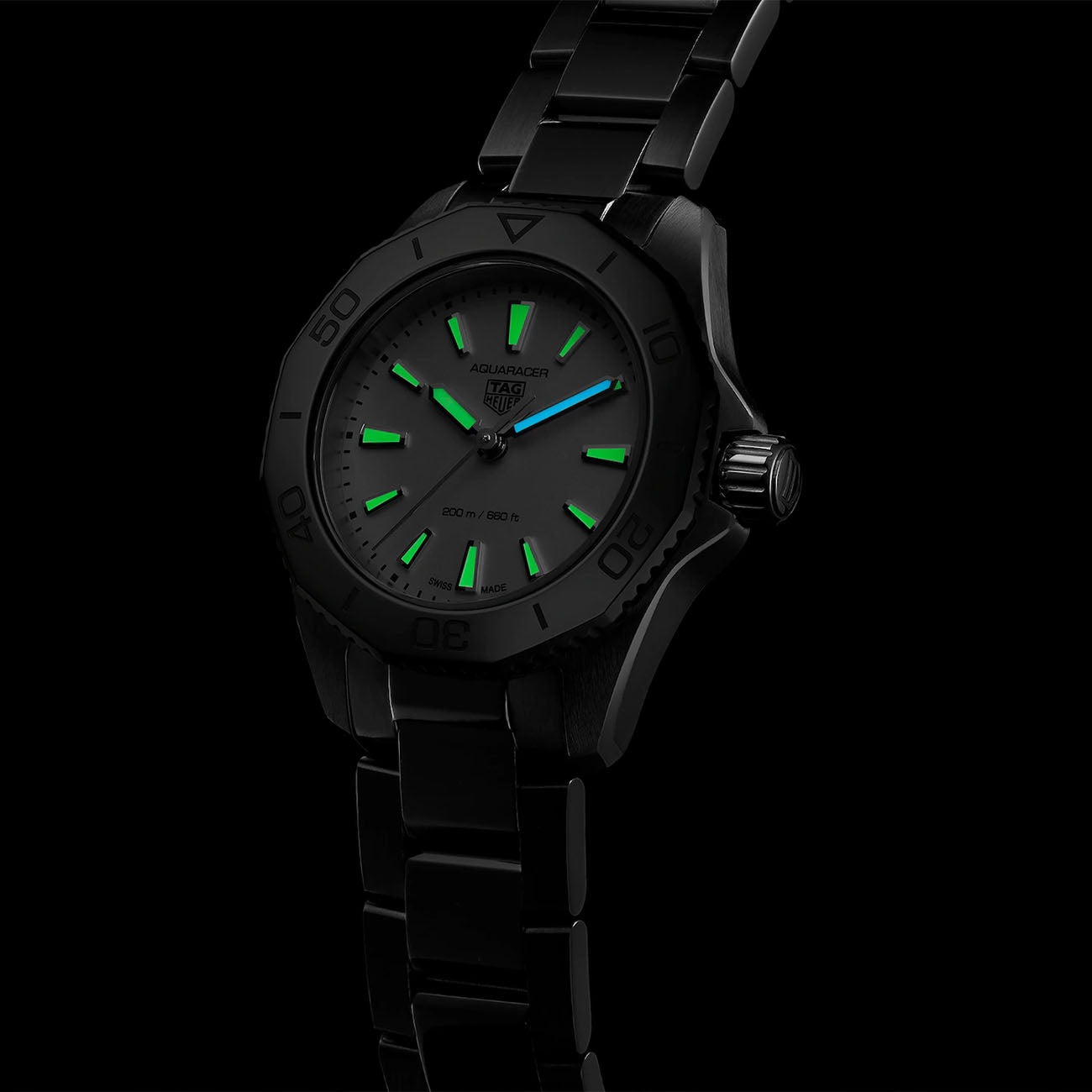 TAG Heuer Aquaracer Professional 200 Mother-of-Pearl - 30mm