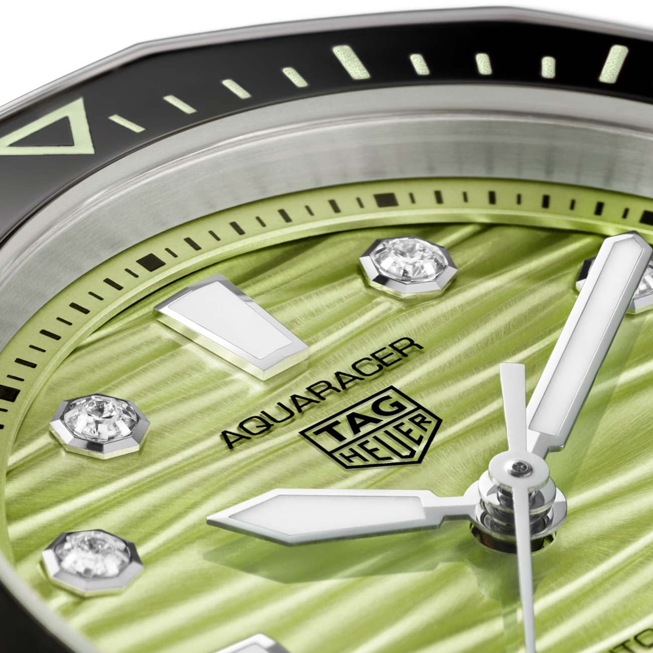 Tag Heuer Aquaracer Professional 300 Date Green Dial - 36mm