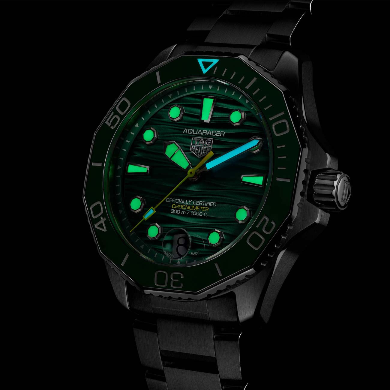 TAG Heuer Aquaracer Professional 300 Date Green Dial Steel Bracelet - 42mm