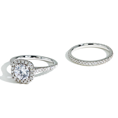 The Round Halo Pavé Set - Private Label product