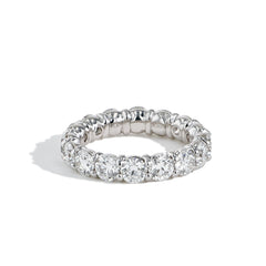 4ctw Round Diamond Eternity Band in Platinum