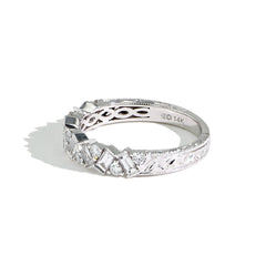 Round and Baguette Diamond Wedding Ring in Yellow Gold