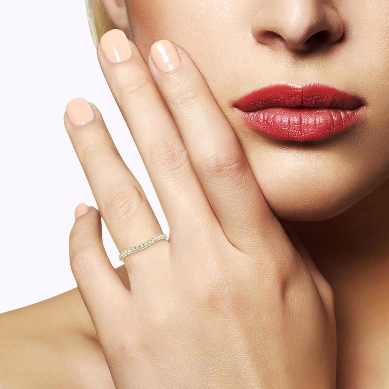 .25 Carat Curved Diamond Wedding Band in Yellow Gold