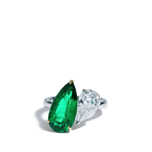 Colombian Emerald and Pear Shape Diamond Ring