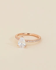 The East to West Solitaire Pavé